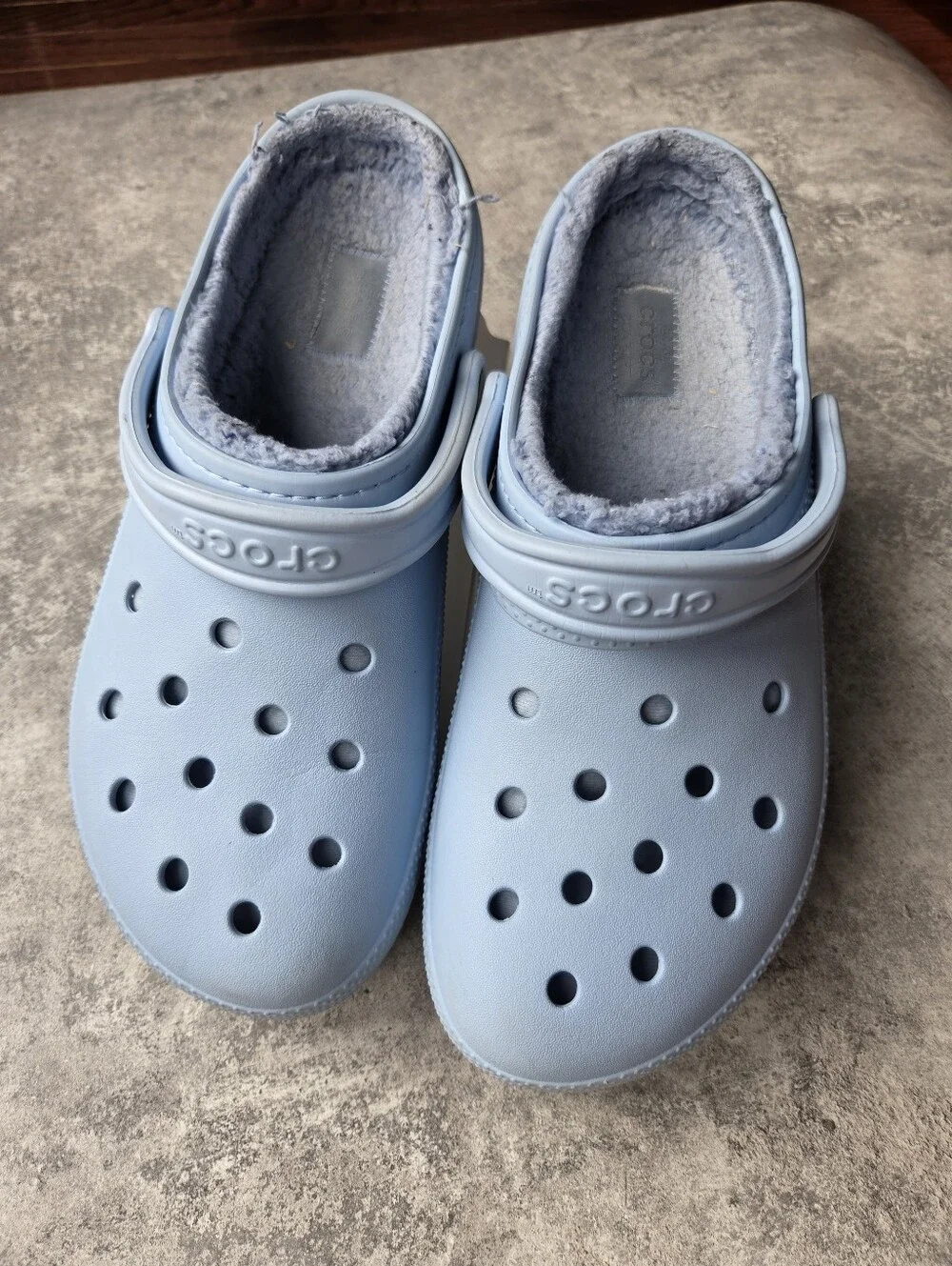 CROCS Light Blue Classic Fuzz-Lined Clogs - Size 11 M